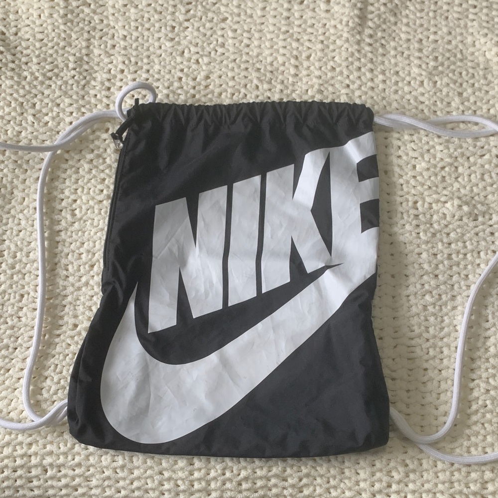Nike Black and White Drawstring Backpack